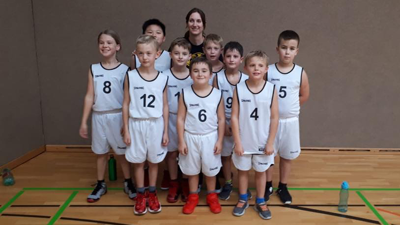 SIEG DER U10 GEGEN DIE MINI STORKS!