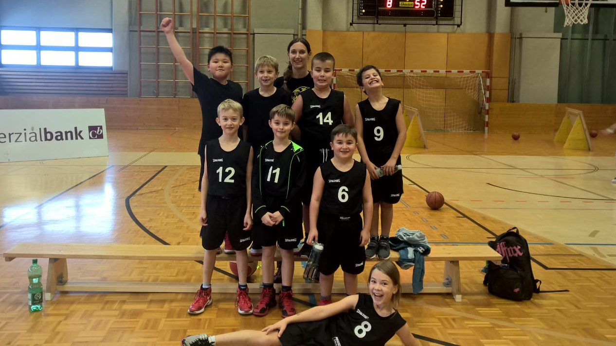 DEUTLICHER SIEG DER U10 GEGEN DIE ROCKS!